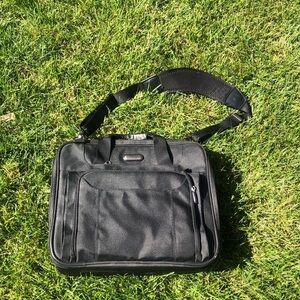 Targus Black Laptop Messenger Briefcase Shoulder Bag